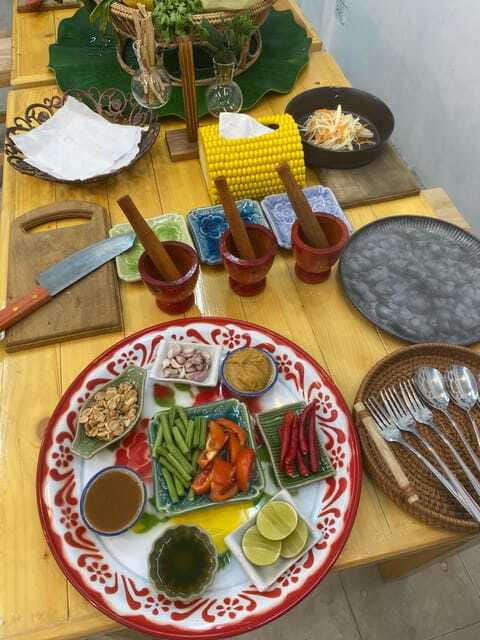 Bangkok Cooking Class : Traditional Thai dishes&Market Trip - Food quality, portions, and what you take home