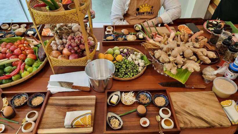 Bangkok: Cooking Class + Tuk Tuk Ride + Market Tour - What the price includes, and where the value lies