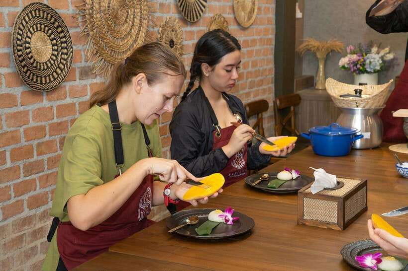 Bangkok: Cooking Class with Market Visit & Tuk Tuk Ride - The tuk-tuk ride is part of the flavor, not a city tour