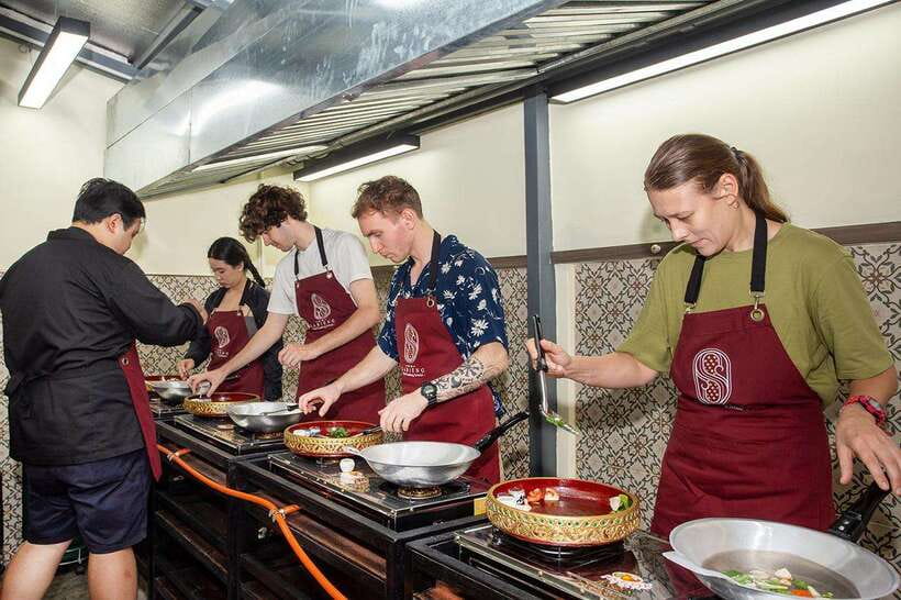 Bangkok: Cooking Class with Market Visit & Tuk Tuk Ride - Dietary needs require advance planning