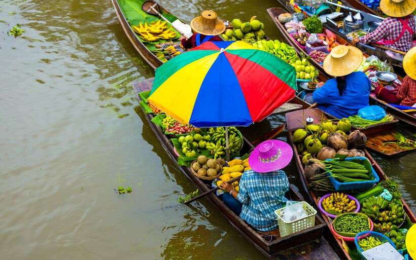 Bangkok: Damnoen Saduak and Train Market with Boat Ride - Who should choose this day trip