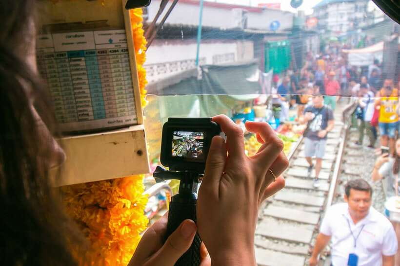 Bangkok: Damnoen Saduak Market and Maeklong Railway Market - Who Should Book This Market Day?