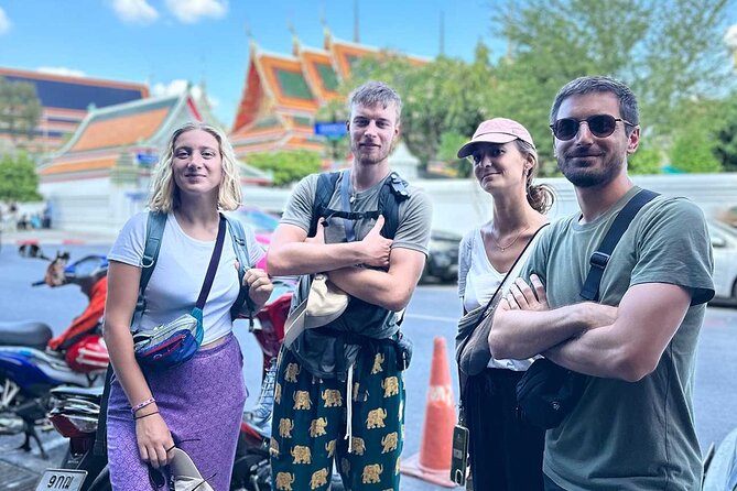 Bangkok Day Tour: Food, Temple & Tuk-Tuk - Coconut ice cream and a sweet pause