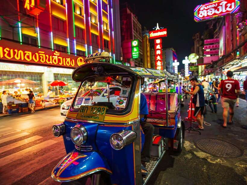 Bangkok: Evening Tour with Wat Arun, Wat Pho & Tuk Tuk Ride - What the $41 price includes
