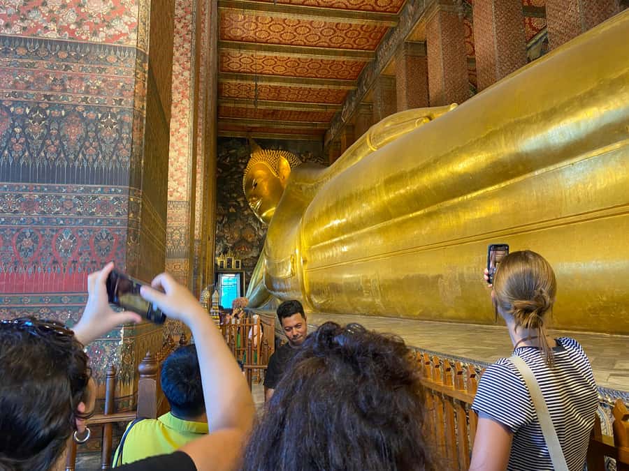Bangkok: explore Wat Pho + tuk tuk sightseeing - Starting at Wat Pho near Sanam Chai