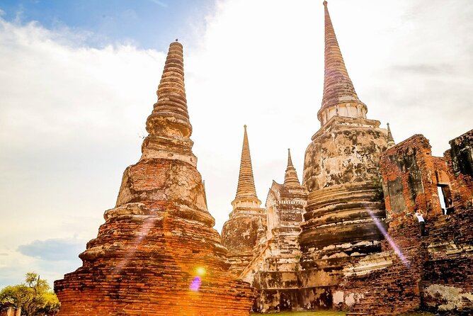 Bangkok Famous Temples sightseeing with Chinatown - What the $44 price really gives you