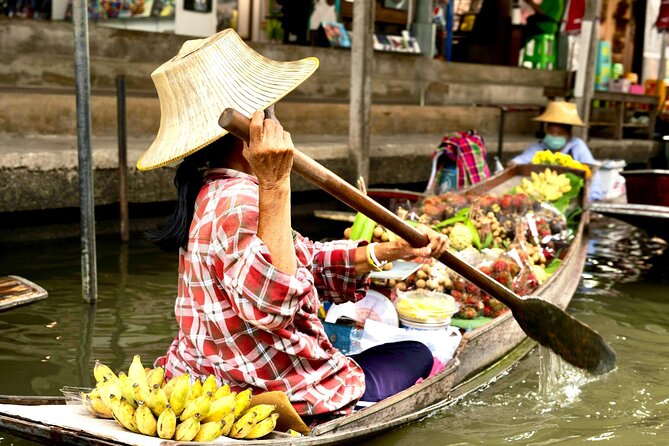 Bangkok: Floating Market and Train Market Experience - Gliding through Damnoen Saduak by long-tail boat
