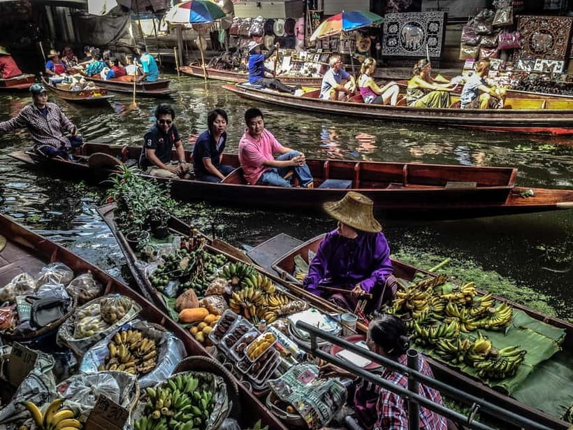Bangkok: Floating Market & Maeklong Markets Private Transfer - What private transport adds to a 10-hour day