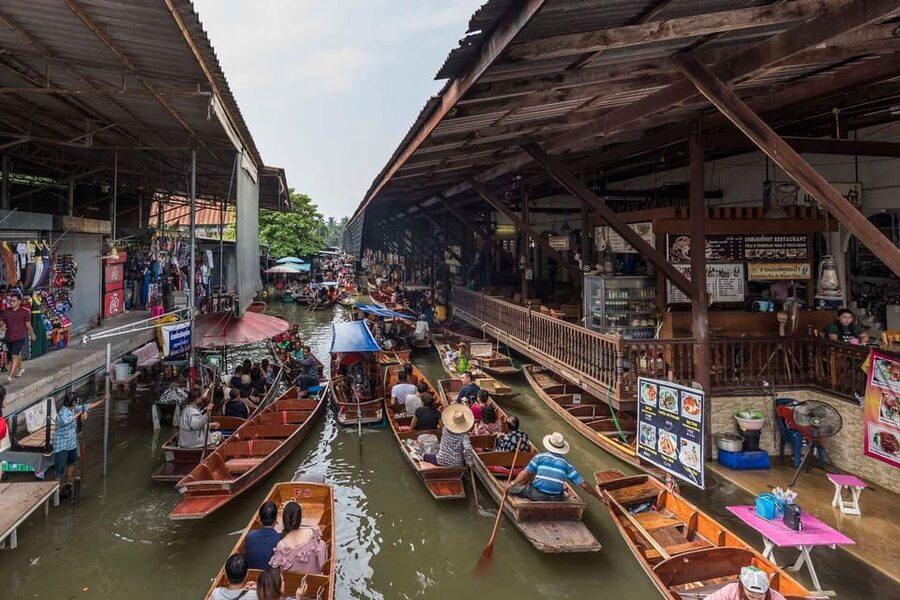 Bangkok: Floating Market & Maeklong Markets Private Transfer - Who will enjoy this private day trip?
