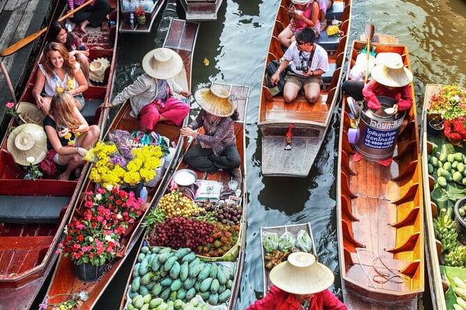 Bangkok: Floating Market & Train Market Discovery - Guide support and the 28-language audio option
