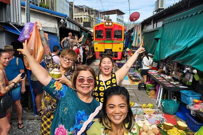 Bangkok: Floating Market & Train Market Discovery - What the $25.62 price really covers