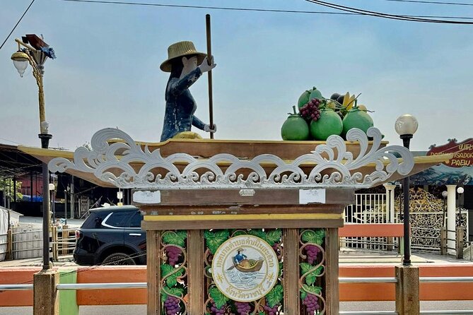 Bangkok: Floating Market & Train Market with Train/Boat ride - Practical tips for a smoother day
