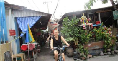 Bangkok Full-Day Bike Tour with Boat Transfer and Lunch