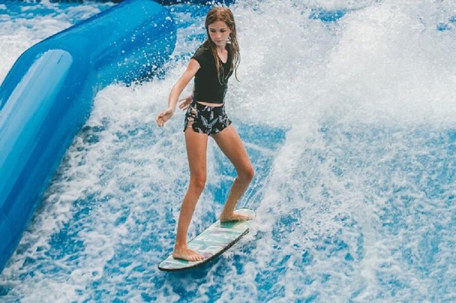 Bangkok: Fun Flow riding at Flow House Bangkok - Who will get the most from Flow House
