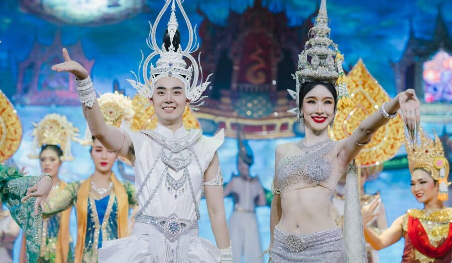 Bangkok: Golden Dome Cabaret Show Entry Ticket - What the rating suggests about the experience