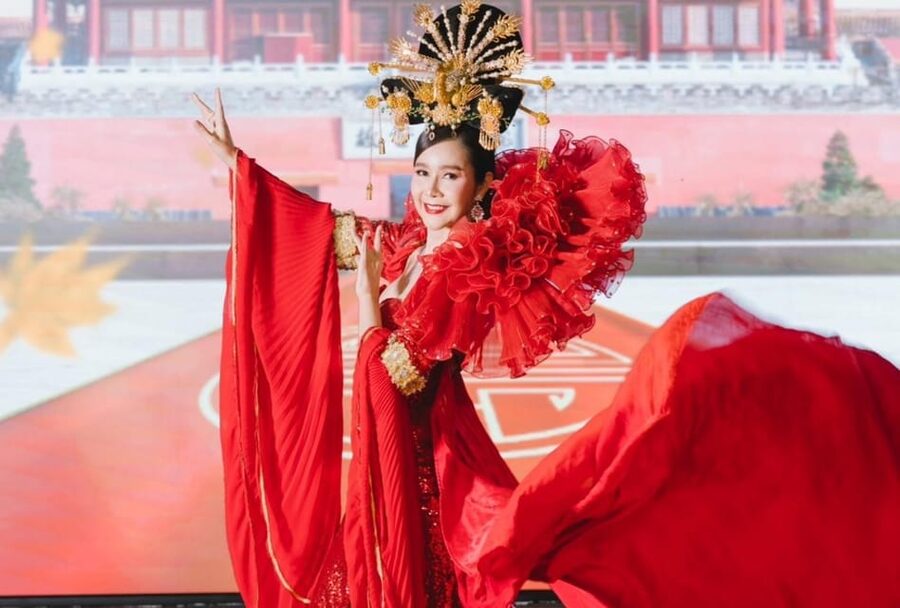 Bangkok: Golden Dome Cabaret Show Entry Ticket - Practical timing tips for a smoother visit