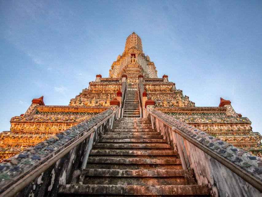 Bangkok: Grand Palace and Wat Arun Guided Walking Tour - Wat Phra Kaew and the Emerald Buddha