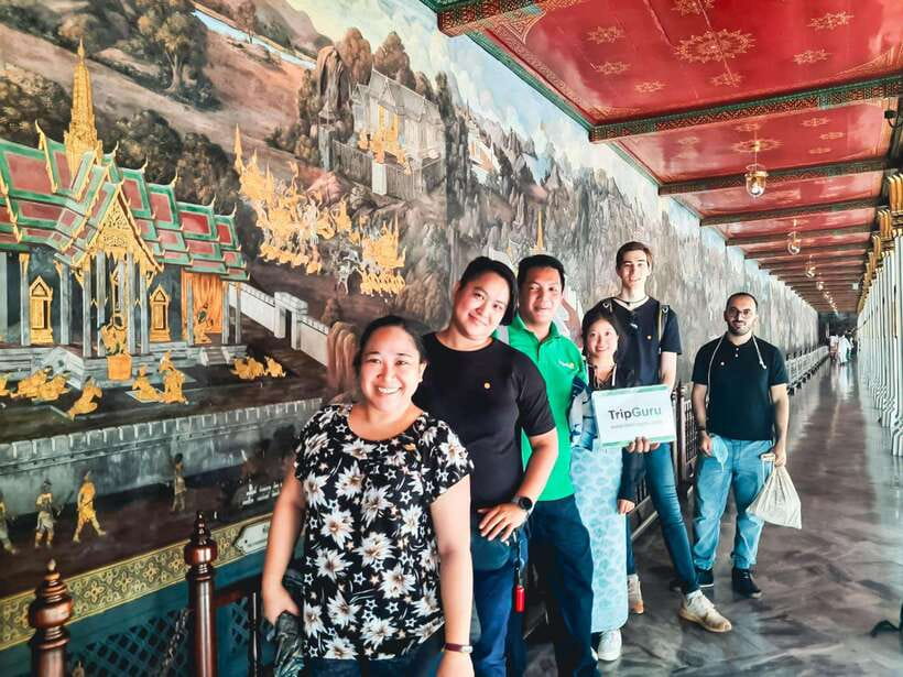 Bangkok: Grand Palace and Wat Phra Kaew Guided Walking Tour - Guides, group size, and the personal touch