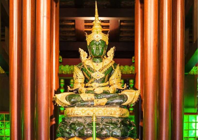 Bangkok Grand Palace & Emerald Buddha Flexible Pass w/ Audio - Queen Sirikit Museum of Textiles