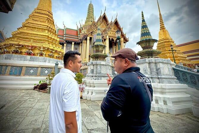 Bangkok: Grand Palace, Wat Pho and Chinatown Walking Tour - A guide can make the difference