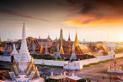 Grand Palace, Wat Pho and Chinatown Walking Tour