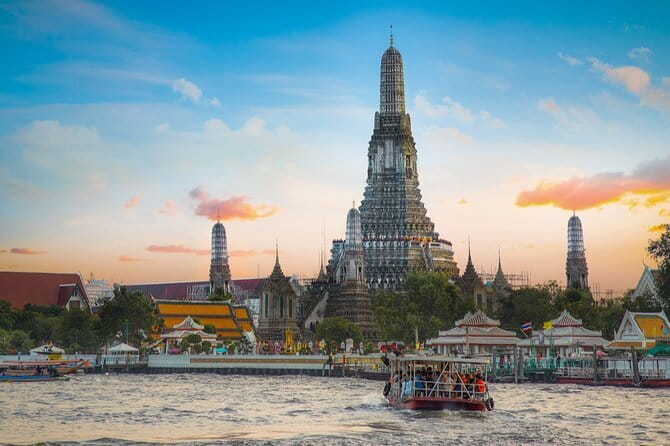 Bangkok: Grand Palace, Wat Pho and Chinatown Walking Tour - Is $97.66 good value?