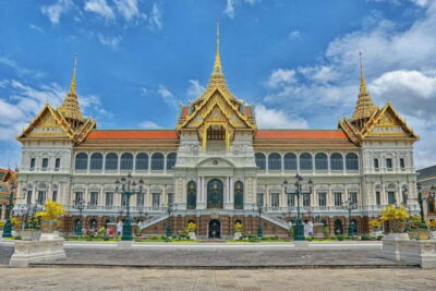 Grand Palace, Wat Pho, Wat Arun Sacred & Local Tour
