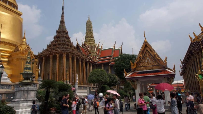 Bangkok: Grand Palace, Wat Pho, Wat Arun Sacred & Local Tour - Wat Arun across the Chao Phraya