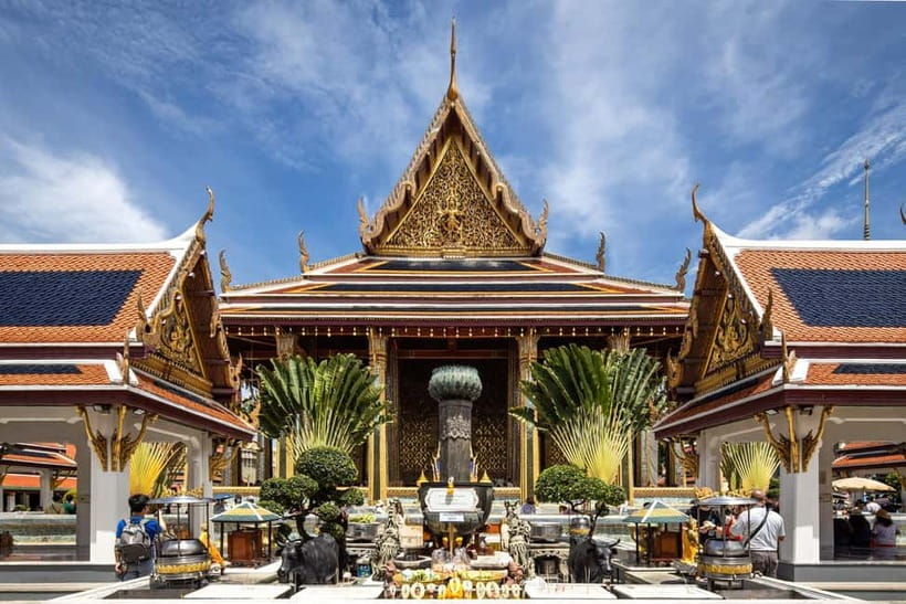 Bangkok: Grand Palace, Wat Pho, Wat Arun Sacred & Local Tour - Price, extra costs, and overall value