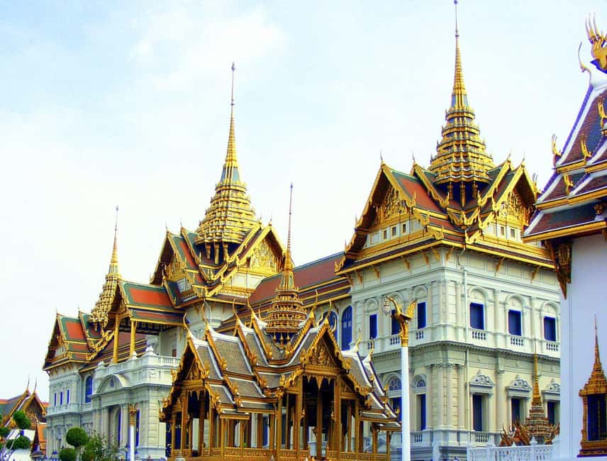Bangkok: Grand Palace, Wat Pho & Wat Arun Tour in Italian - Wat Pho and the 46-meter Reclining Buddha