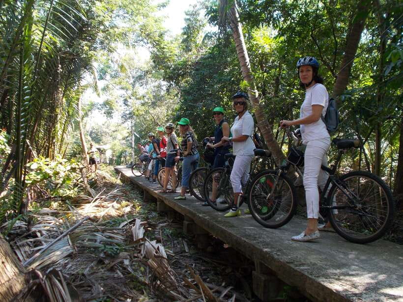 Bangkok green oasis guided bike tour with boat ride - A roadside snack stop with local flavor