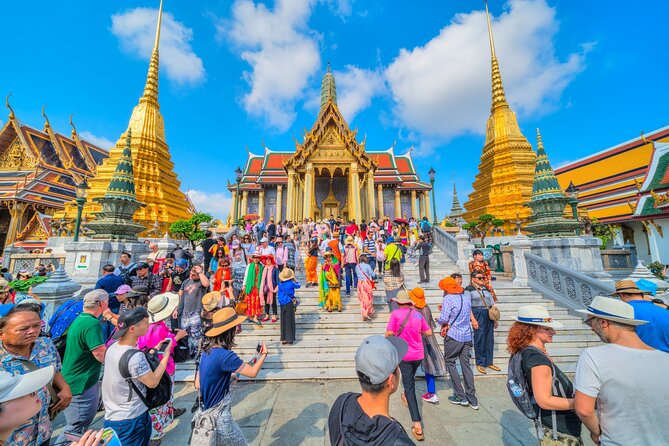 Bangkok Guided Temple Tour With Lunch Private - The Golden Buddha at Wat Traimit