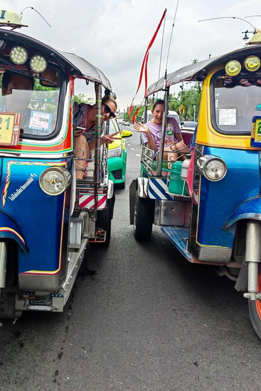 Bangkok: Guided Tour in a Typical Thai Tuk-Tuk - Wat Ratchanatdaram and Loha Prasat views