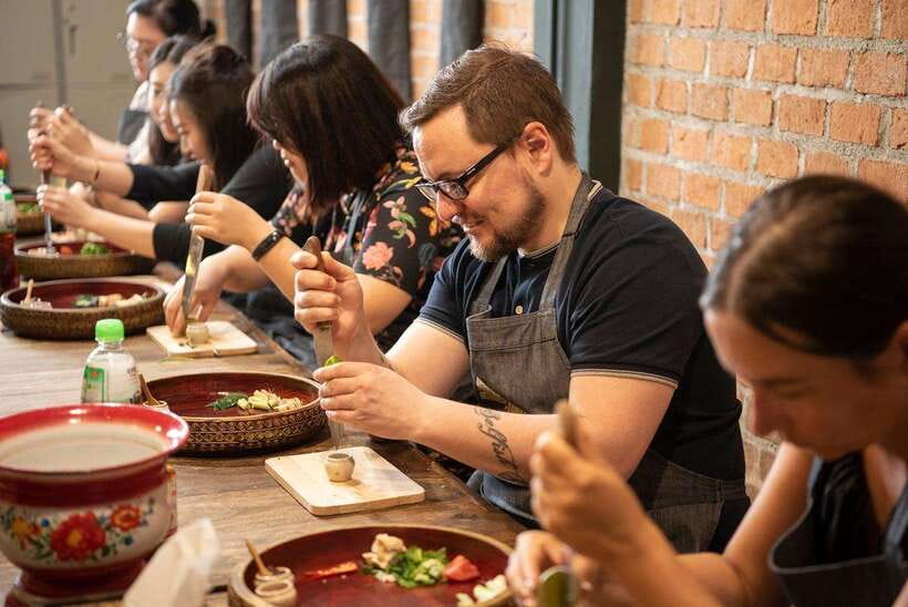 Bangkok: Hands-on Thai Cooking Class and Market Tour - Why this cooking class works so well in Bangkok