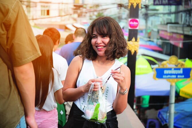 Bangkok History Temples Markets and Food Tasting - Guide quality and the feel of the day