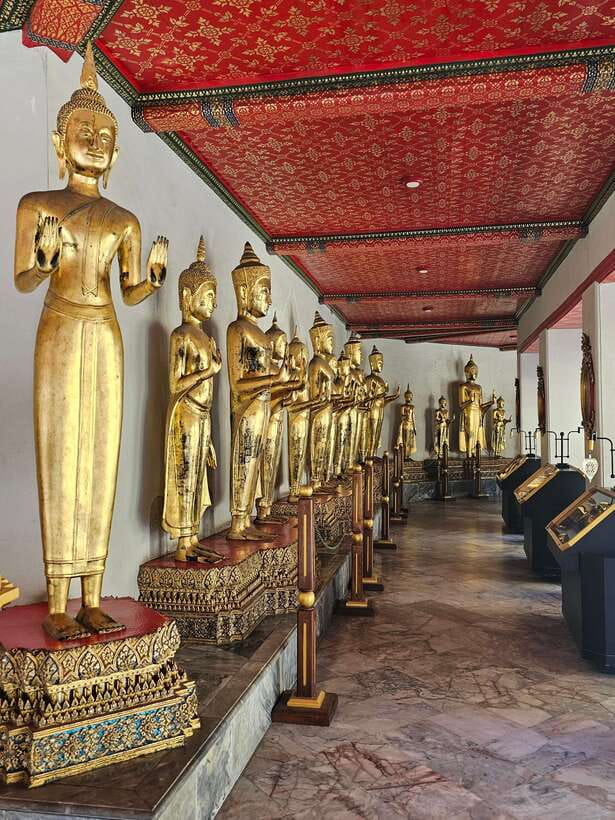 Bangkok : History Temples Markets and Food Tasting - Who should book this experience?