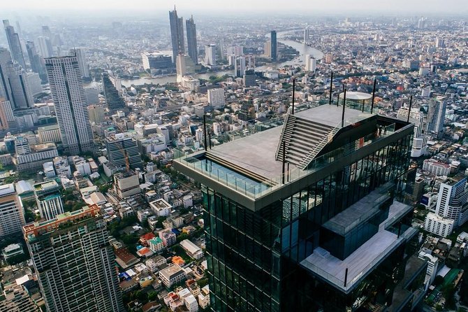 Bangkok King Power MahaNakhon SkyWalk Admission Ticket - Sunset offers the best mood, with the biggest crowd