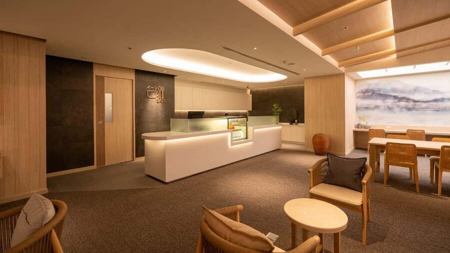 Bangkok: Let's Relax Spa Lumpini E-Voucher - Location, timing, and practical planning