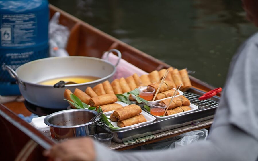 Bangkok: Maeklong Railway Market and Amphawa Floating Market - Arriving at Amphawa Floating Market