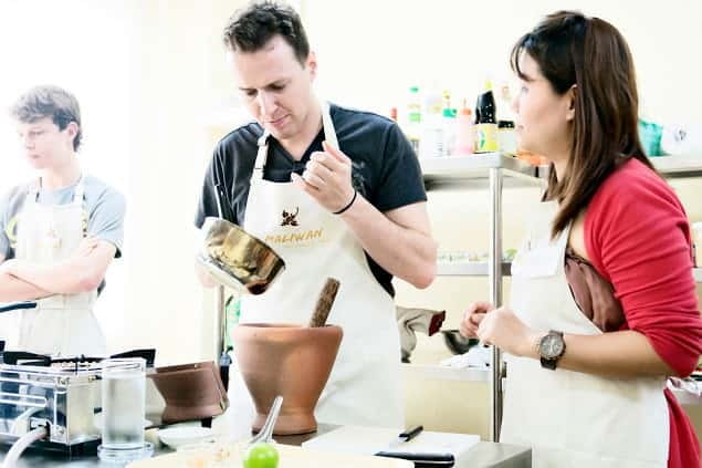 Bangkok: Maliwan Thai Cooking Class with Market Tour - Who will enjoy this class most?