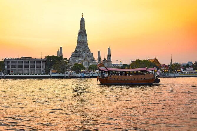 Bangkok Manohra Cruise Sunset Dining on Chao Phraya River - A sunset cruise on Bangkok’s historic river