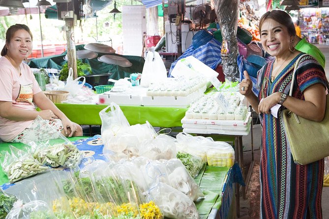 Bangkok Market Tour & Thai Cooking Class with Boat Ride with Aoy - Getting there and choosing transfers