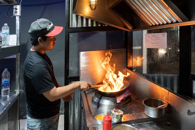 Bangkok: Michelin Street Eats by Tuk-Tuk Guided Food Tour - Pad Thai Fai Ta Lu on Dinso Road