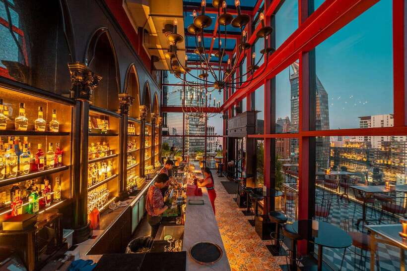Bangkok: Mojjo Rooftop Lounge & Bar Food & Beverage Package - Why Mojjo works for a Bangkok evening