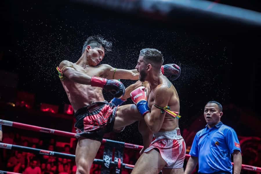 Bangkok: Muay Thai Boxing Tickets at Rajadamnern Stadium - The first moments: music, ritual, and presentation