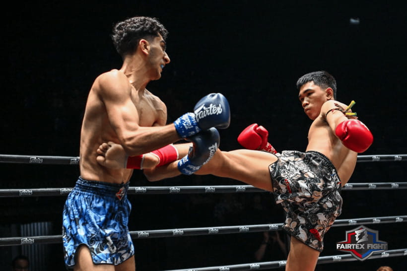 Bangkok: Muay Thai Match at Lumpinee Boxing Stadium - The crowd is part of the tradeoff