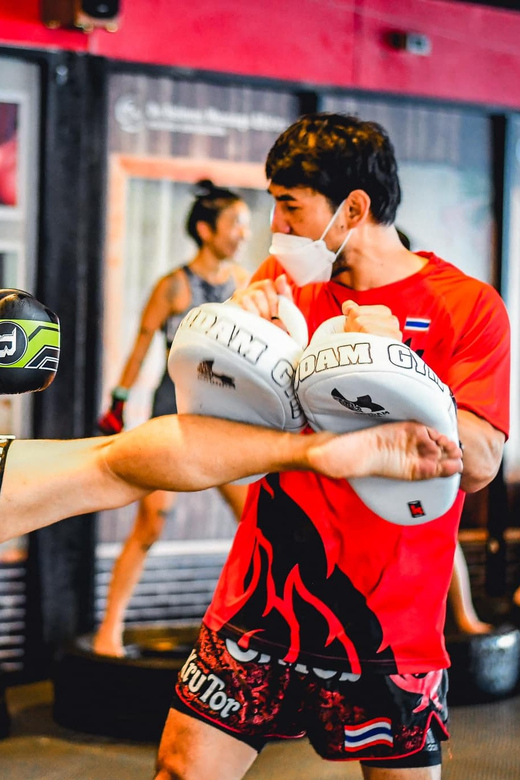 Bangkok: Muay Thai Training Class by Krudam Gym@Sukhumvit 36 - Why the private duo format matters