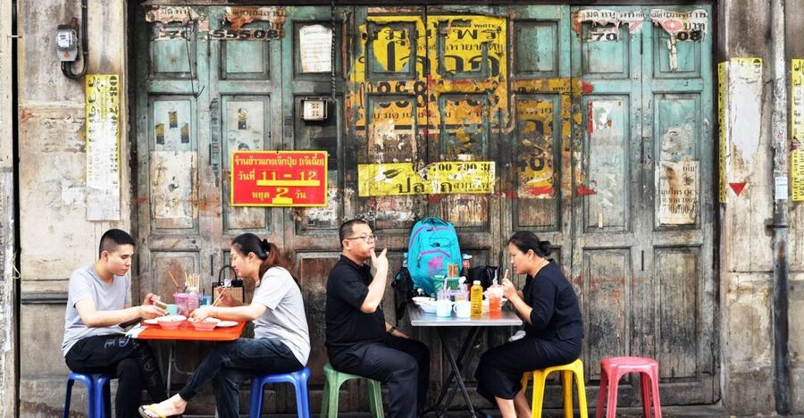Bangkok: Must things to see in China town, Small group - Why Bangkok Chinatown Rewards a Walking Tour