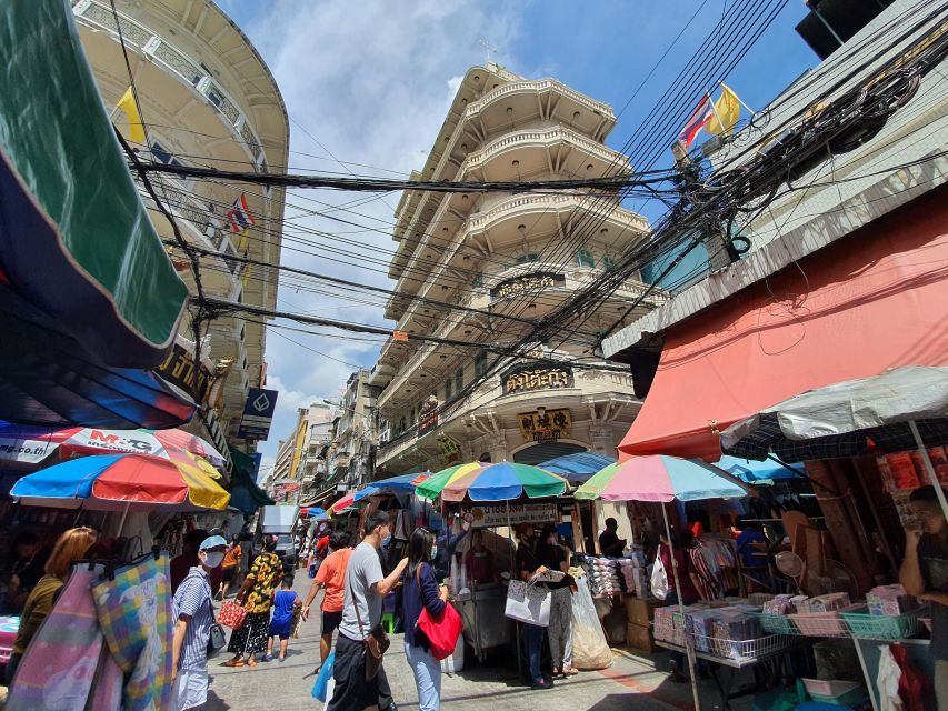 Bangkok: Must things to see in China town, Small group - Local Snacks, Coffee, and Lunch