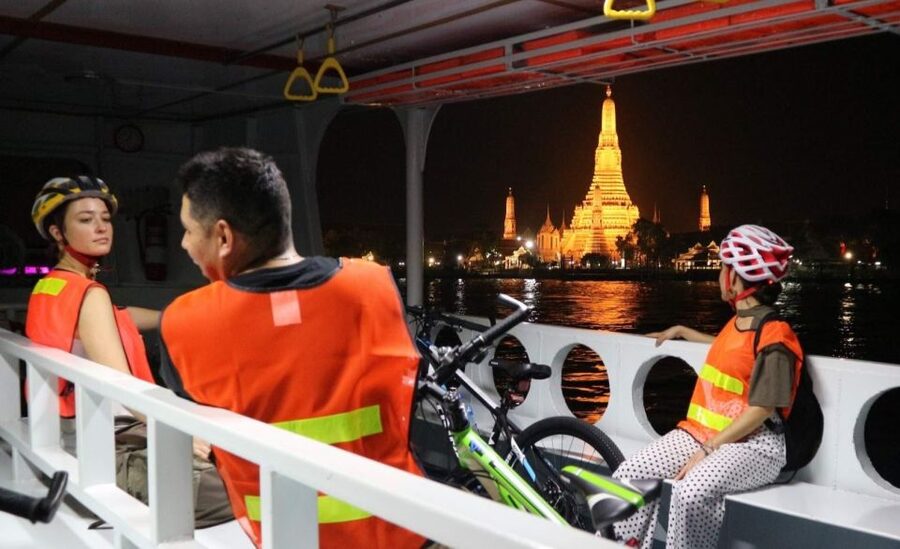 Bangkok: Night Bike Ride and Dinner at a Local Restaurant - Key points to know before booking